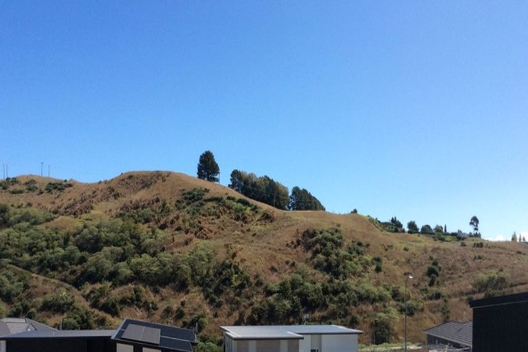 Photo of property in 18 Bob Carter Place, Welcome Bay, Tauranga, 3175