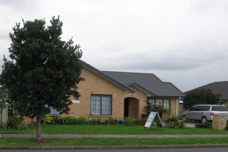 Photo of property in 201 Kilkenny Drive, East Tamaki Heights, Auckland, 2016