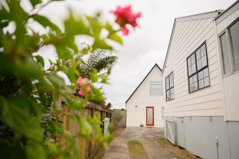 Photo of property in 5 Montego Place, Weymouth, Auckland, 2103