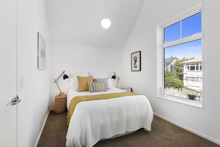 Photo of property in Pirie Street Townhouses, 8/35 Pirie Street, Mount Victoria, Wellington, 6011