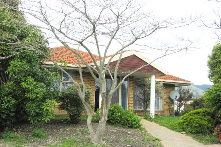 Photo of property in 81 Marlowe Street, Stoke, Nelson, 7011