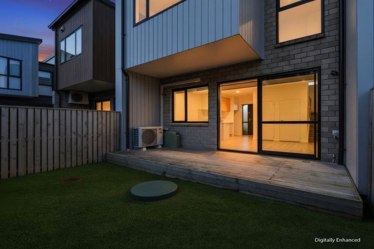 Photo of property in 138b Tiriwa Drive, Massey, Auckland, 0614