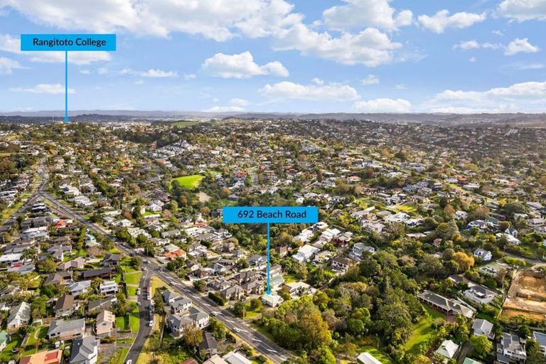 Photo of property in 692 Beach Road, Browns Bay, Auckland, 0630