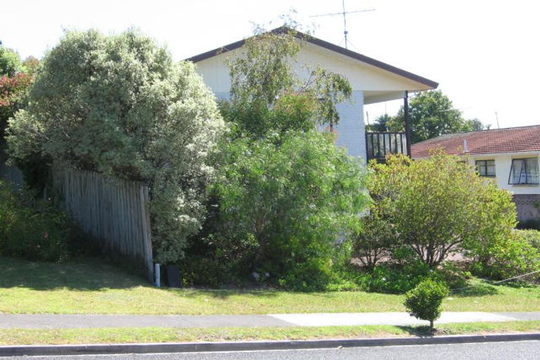 Photo of property in 96 Langana Avenue, Browns Bay, Auckland, 0630