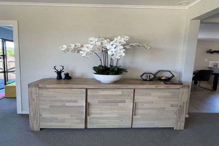 Photo of property in 18 Rollerson Street, Papakura, 2110