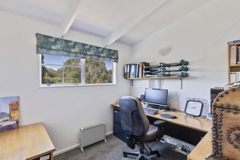 Photo of property in 10 Elder Grove, Whalers Gate, New Plymouth, 4310