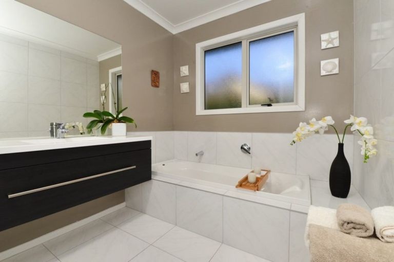 Photo of property in 5 The Rocks, Flagstaff, Hamilton, 3210