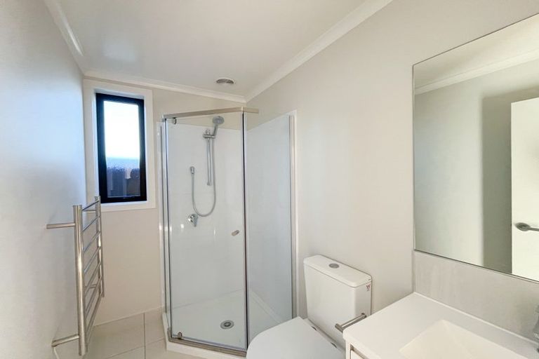 Photo of property in 18 Waruhia Crescent, Rototuna North, 3210
