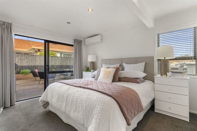 Photo of property in 57 Kurnell Drive, Botany Downs, Auckland, 2010