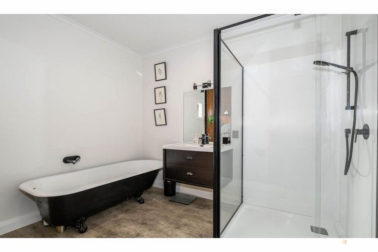 Photo of property in 23 Regent Street, West End, Timaru, 7910