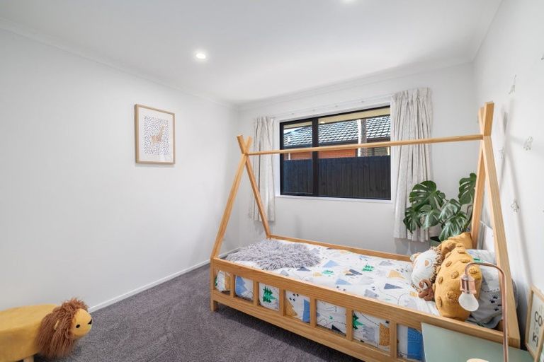 Photo of property in 15 Exeter Lane, Rolleston, 7614