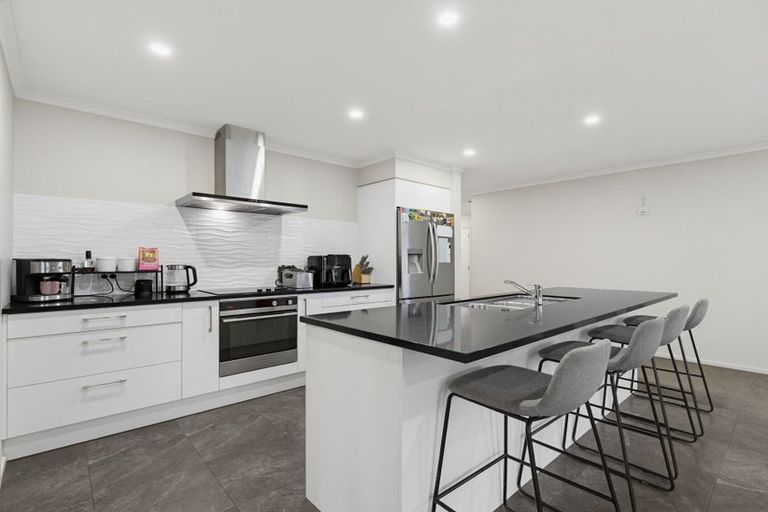 Photo of property in 14 Urumaraki Avenue, Helensville, 0800
