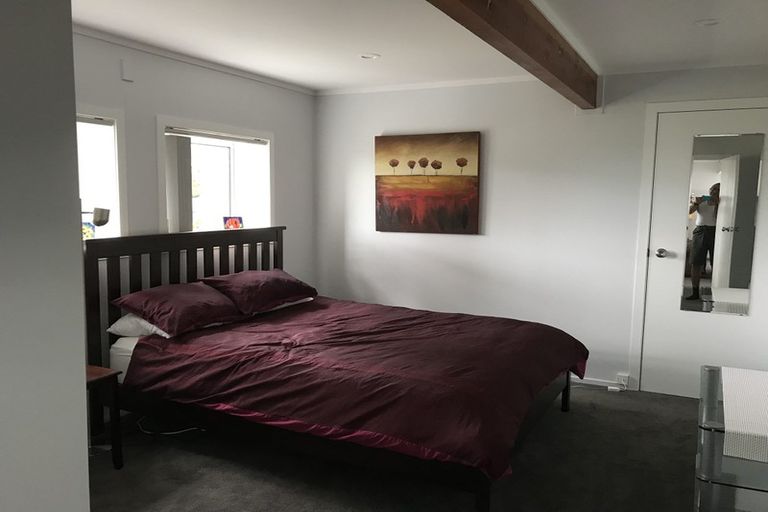 Photo of property in 6 Tadley Court, Goodwood Heights, Auckland, 2105