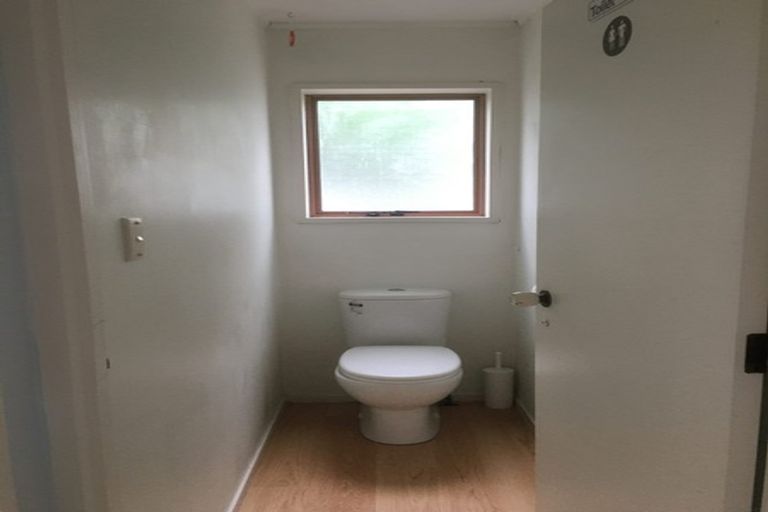 Photo of property in 1/26 Cromdale Avenue, Highland Park, Auckland, 2010