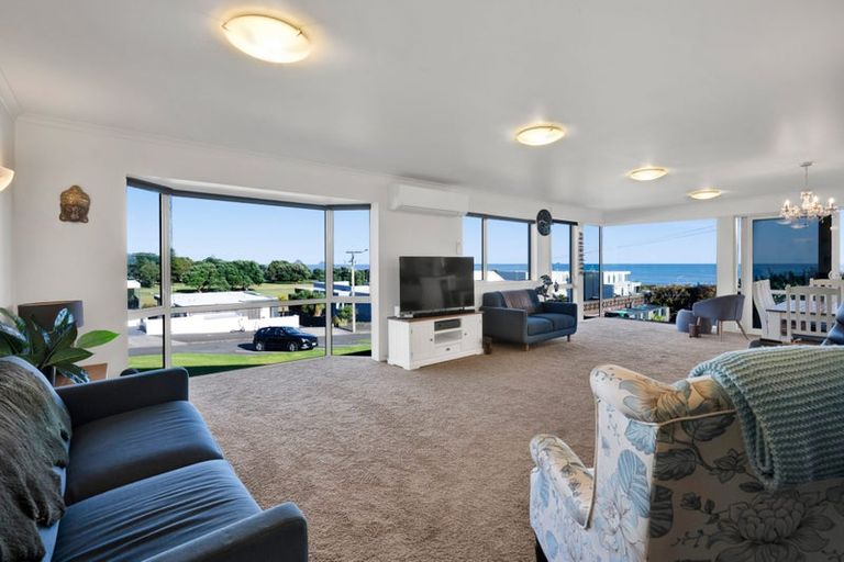 Photo of property in 1 Mclean Street, Strandon, New Plymouth, 4312