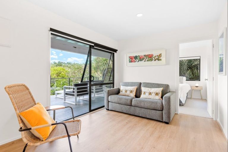 Photo of property in 51 Buckleton Road, Tawharanui Peninsula, Matakana, 0986