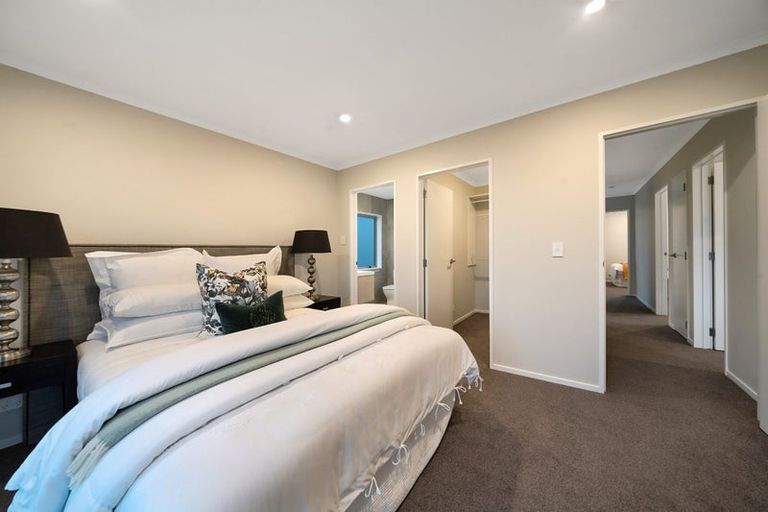 Photo of property in 33 Barrel Crescent, Swanson, Auckland, 0614