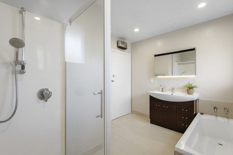 Photo of property in 23 Fenchurch Street, Northcote, Christchurch, 8052