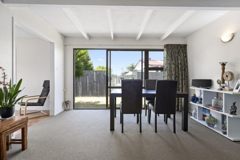 Photo of property in 7a Mahana Road, St Andrews, Hamilton, 3200