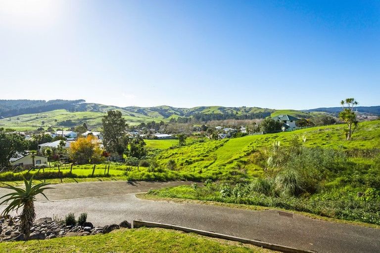 Photo of property in 17e Nelson Street, Helensville, 0800