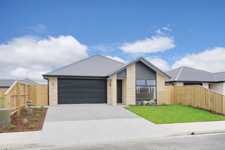 Photo of property in 3 Weaver Street, Woodend, 7691