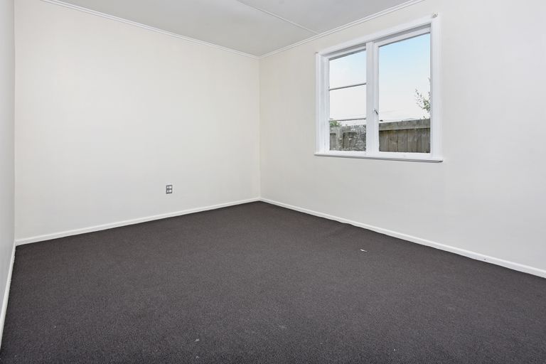 Photo of property in 3 Luke Place, Otara, Auckland, 2023
