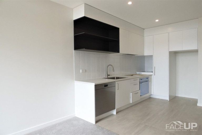 Photo of property in 4/28 Nevill Road, Hobsonville, Auckland, 0616