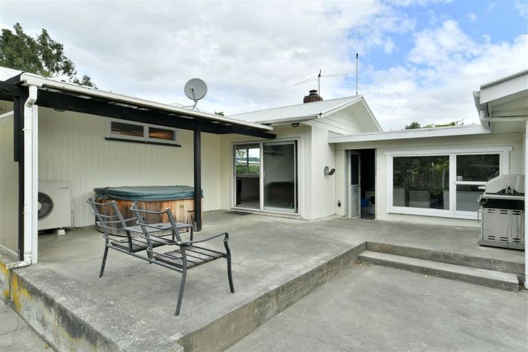 Photo of property in 903 Main North Road, Belfast, Christchurch, 8051