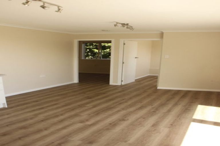 Photo of property in 2 Raroa Place, Pukerua Bay, 5026