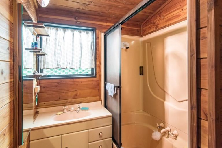 Photo of property in 176 Te Hapua Road, Te Horo, Otaki, 5581