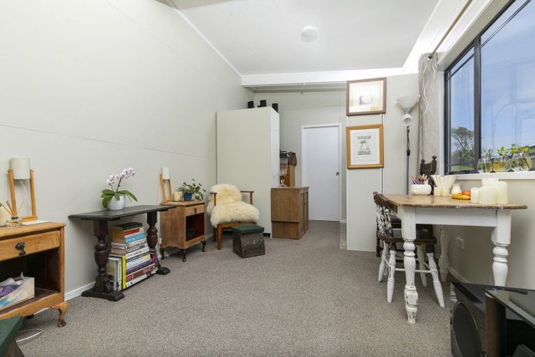 Photo of property in 512 Oaia Road, Muriwai, 0881