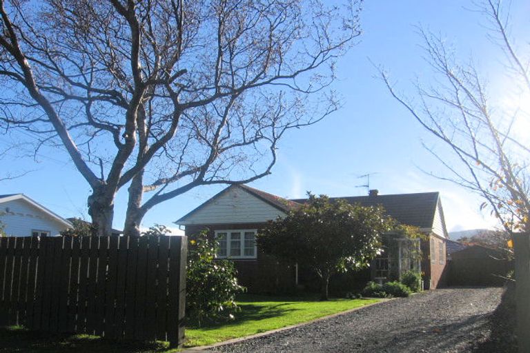 Photo of property in 61 Trafalgar Street, Waterloo, Lower Hutt, 5011