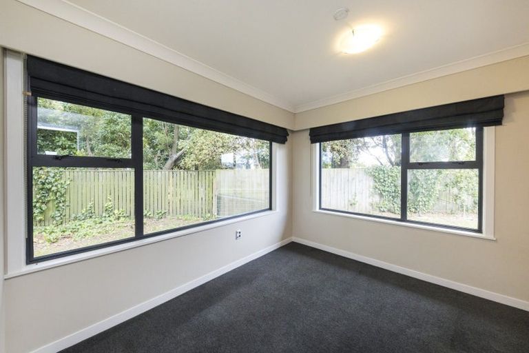 Photo of property in 4 Waicola Drive, Fitzherbert, Palmerston North, 4471