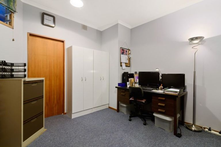 Photo of property in 5 Janet Place, Lynmore, Rotorua, 3010