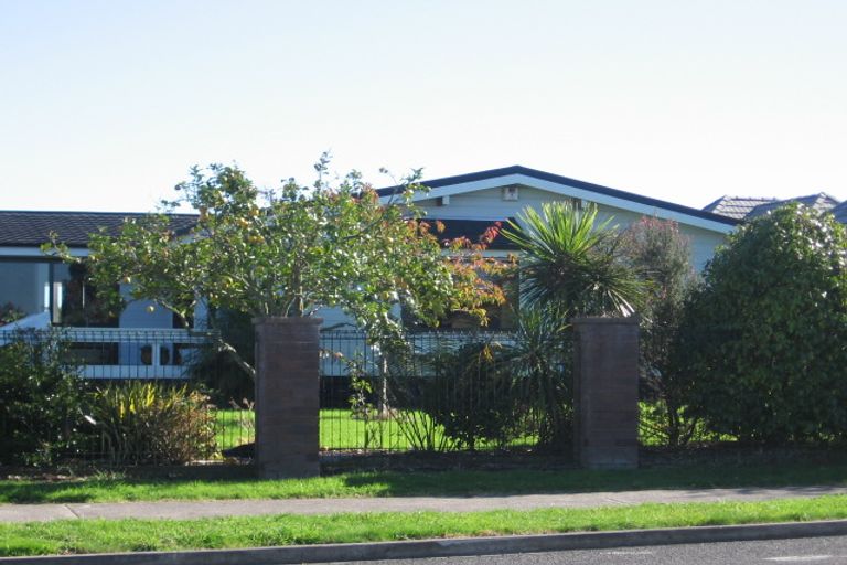 Photo of property in 43 Wiseley Road, Hobsonville, Auckland, 0618