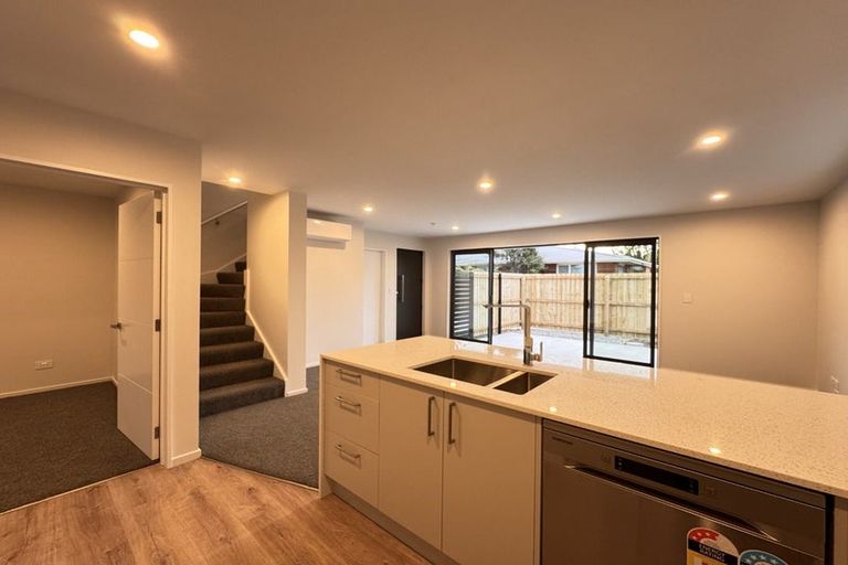 Photo of property in 3/4 Grove Road, Addington, Christchurch, 8024