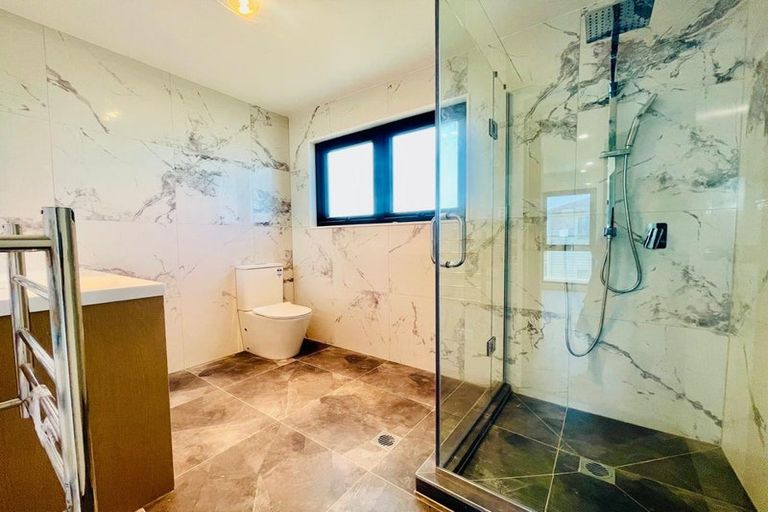 Photo of property in 104 Gloucester Road, Manurewa, Auckland, 2102