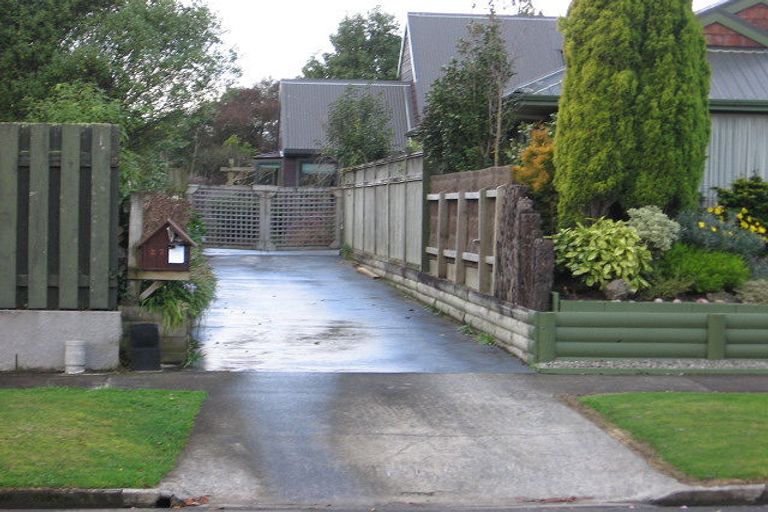 Photo of property in 27 Collingwood Street, Hokowhitu, Palmerston North, 4410