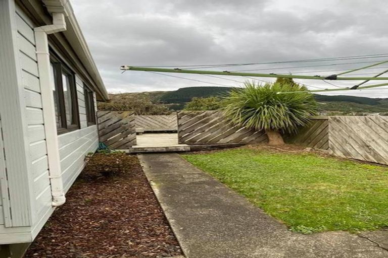 Photo of property in 29 Rembrandt Avenue, Tawa, Wellington, 5028