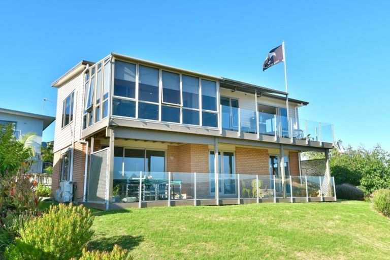 Photo of property in 92a Tiri Road, Manly, Whangaparaoa, 0930
