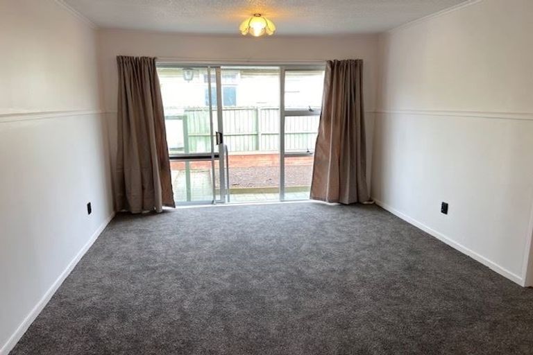 Photo of property in 2/287 Main South Road, Hornby, Christchurch, 8042