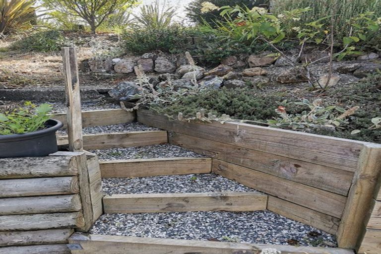 Photo of property in 15 Regent Street, Whakapirau, Maungaturoto, 0583