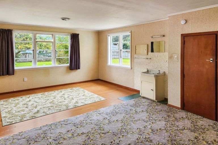 Photo of property in 63 Golders Road, Elderslea, Upper Hutt, 5018