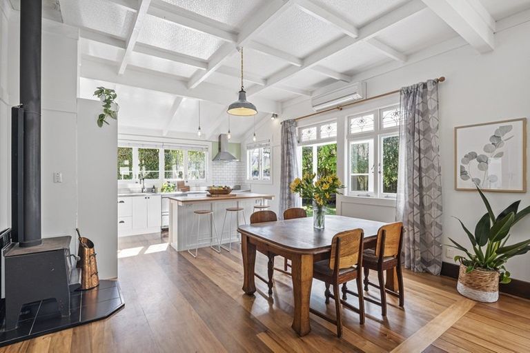 Photo of property in 1/58 Ngataringa Road, Devonport, Auckland, 0624