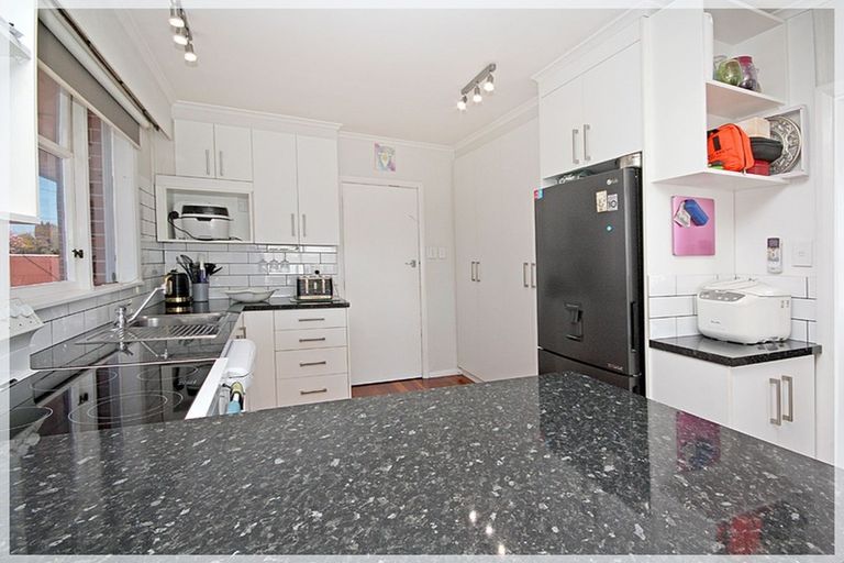 Photo of property in 253 Cambridge Street, Levin, 5510