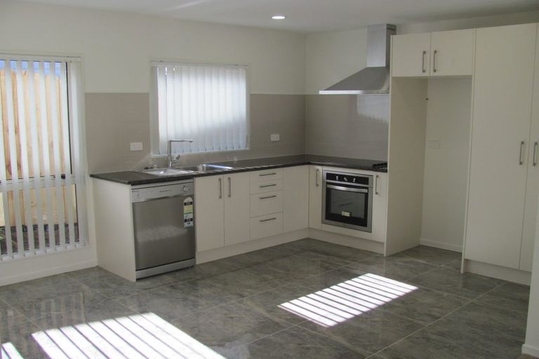 Photo of property in 28 Roseanne Road, Manurewa, Auckland, 2102