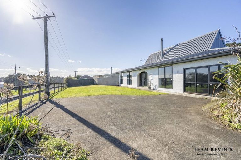 Photo of property in 62 Brookside Road, Glenbrook, Waiuku, 2681