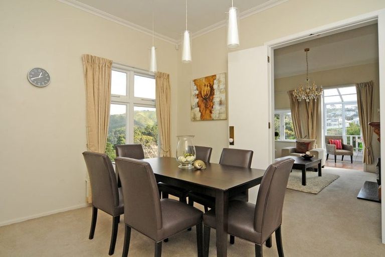 Photo of property in 132a Kelburn Parade, Kelburn, Wellington, 6012