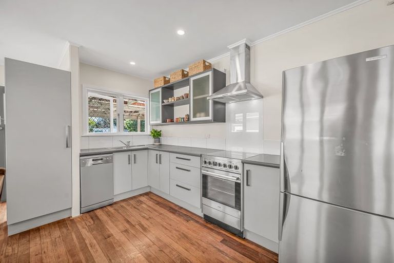 Photo of property in 22 Darwin Crescent, Maraenui, Napier, 4110