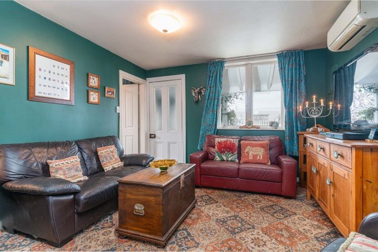 Photo of property in 46 Main Street, Greytown, 5712